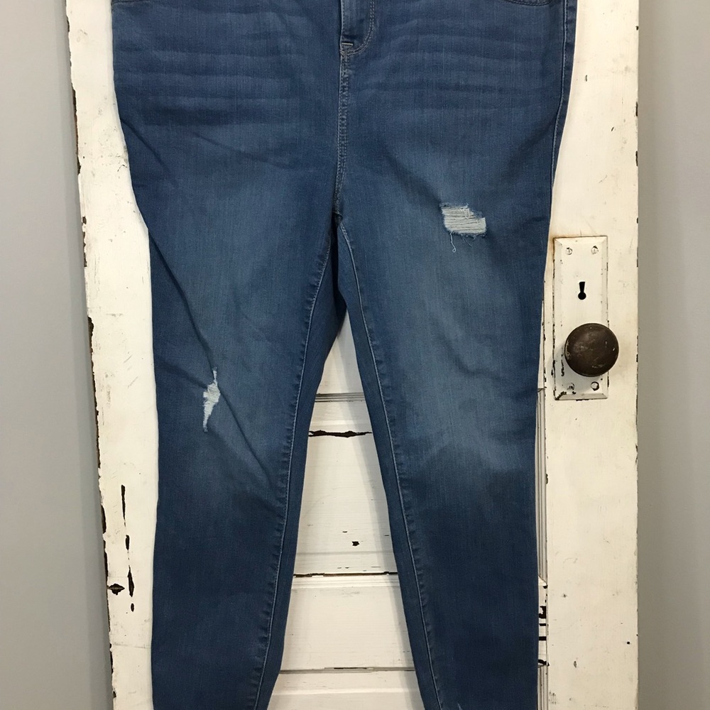 Torrid High Rise Mid Fit Distressed Super Skinny